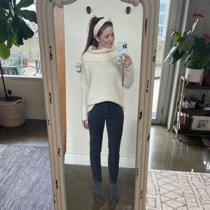 Super Soft Alpaca Cowl Neck Sweater - Gorgeous Winter White - Sz Small